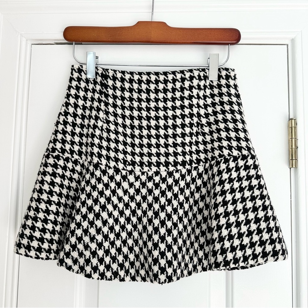 Houndstooth Mini Skirt